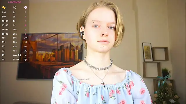 ToyaPletz online show from March 2026 05:08:01 PM