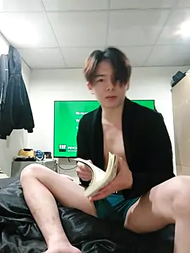 Snapshot of twtung_tung chatting on December 2025 01:53:01 PM twtung tung online show from December 2025 01:53:01 PM