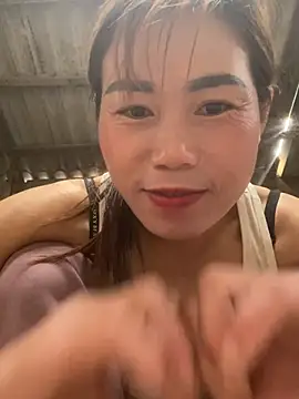 Snapshot of meganmeo chatting on May 2026 01:35:01 AM meganmeo online show from May 2026 01:35:01 AM