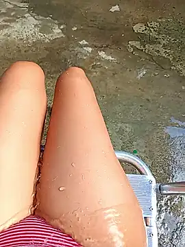 EweXZZ online show from January 2026 06:22:02 PM