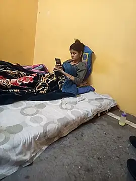 Snapshot of supreiya chatting on November 2025 08:02:01 PM supreiya online show from November 2025 08:02:01 PM