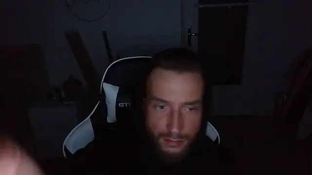 BonnieundKlyde online show from December 2025 12:41:02 AM