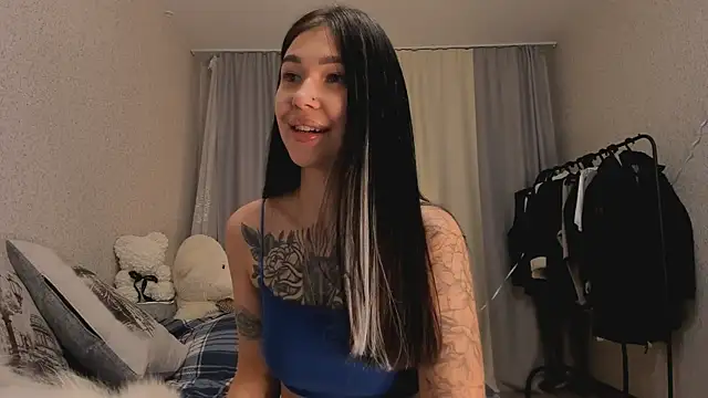 SakuraVibe online show from November 2025 03:47:01 PM