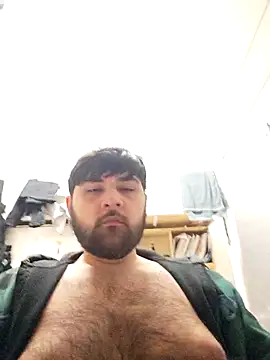 Snapshot of Koma001 chatting on March 2026 03:29:01 PM Koma001 online show from March 2026 03:29:01 PM