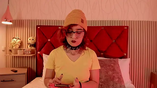 Snapshot of Kiri_Velvet chatting on May 2026 08:26:02 PM Kiri Velvet online show from May 2026 08:26:02 PM