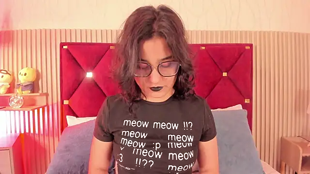 Snapshot of Kiri_Velvet chatting on July 2026 02:24:01 AM Kiri Velvet online show from July 2026 02:24:01 AM