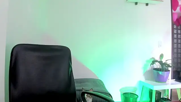 MaddieHunter online show from February 2026 02:49:02 PM