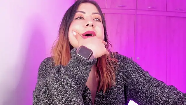 MaddieHunter online show from April 2026 05:30:01 PM