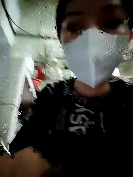 LianLaz online show from February 2026 03:01:01 AM