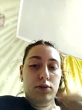 Snapshot of LoweredLockout chatting on January 2026 06:33:01 PM LoweredLockout online show from January 2026 06:33:01 PM