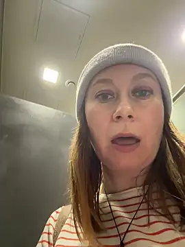 Snapshot of Brooke_lover chatting on April 2026 07:04:01 AM Brooke lover online show from April 2026 07:04:01 AM