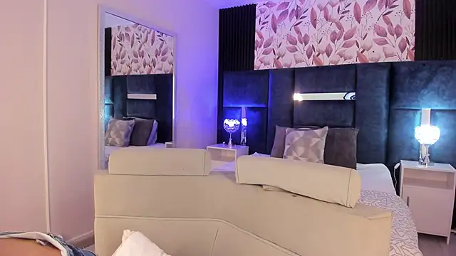 MelissaGill  online show from January 2026 11:04:02 AM