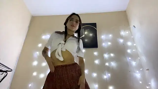 Snapshot of Kerrifan chatting on November 2025 05:35:02 PM Kerrifan online show from November 2025 05:35:02 PM