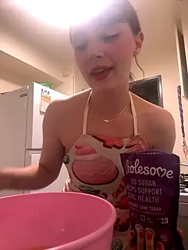 Snapshot of lilliabloom chatting on December 2025 05:24:01 AM lilliabloom online show from December 2025 05:24:01 AM