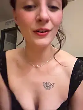 Snapshot of lilliabloom chatting on December 2025 06:53:02 AM lilliabloom online show from December 2025 06:53:02 AM