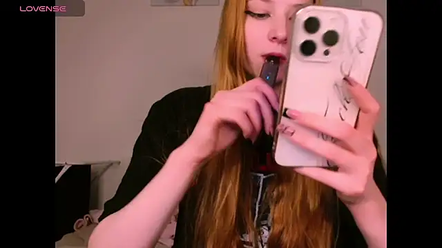  Milana Sparkl75  online show from March 2026 10:49:01 PM