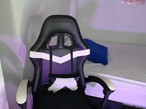 Snapshot of HannaSmith_hot chatting on February 2026 11:01:02 PM HannaSmith hot online show from February 2026 11:01:02 PM