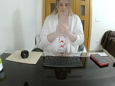 Adelyxveex online show from November 2025 10:58:02 PM