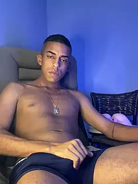 Snapshot of pablof5 chatting on February 2026 12:31:01 AM pablof5 online show from February 2026 12:31:01 AM