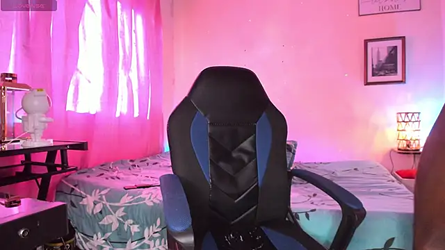 Ethantravis22 online show from April 2026 09:31:01 PM