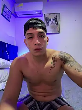 OliverWest04 online show from January 2026 11:30:02 PM