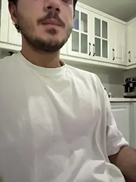 Snapshot of Bigefe chatting on February 2026 06:14:01 PM Bigefe online show from February 2026 06:14:01 PM