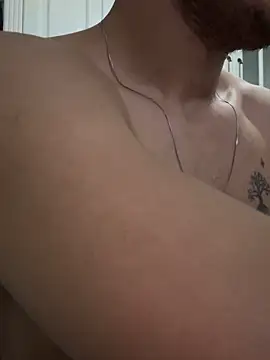 Snapshot of Bigefe chatting on February 2026 07:43:01 PM Bigefe online show from February 2026 07:43:01 PM