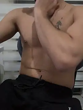 Snapshot of Bigefe chatting on February 2026 08:08:02 PM Bigefe online show from February 2026 08:08:02 PM