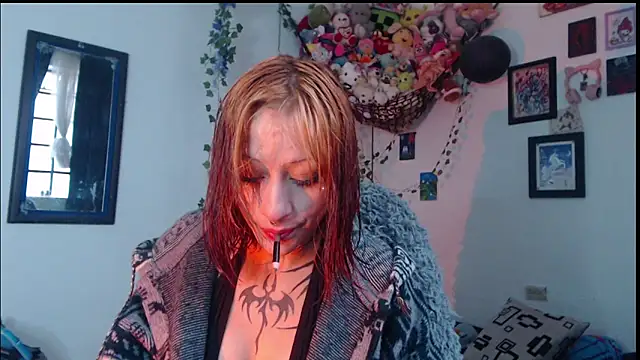 Snapshot of Layla_quinn chatting on June 2026 12:43:01 PM Layla quinn online show from June 2026 12:43:01 PM