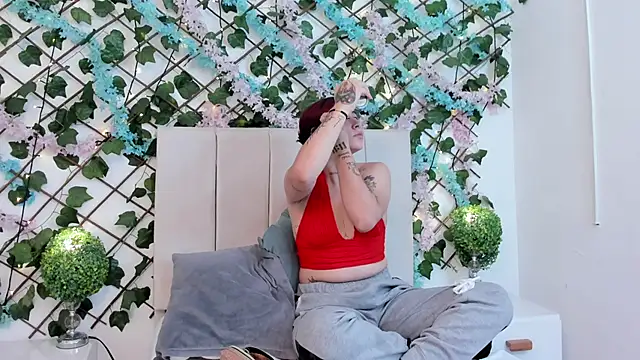 CharlotteBlossom online show from December 2025 09:11:02 PM