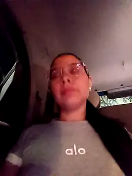 KarelysAC online show from November 2025 12:44:02 AM