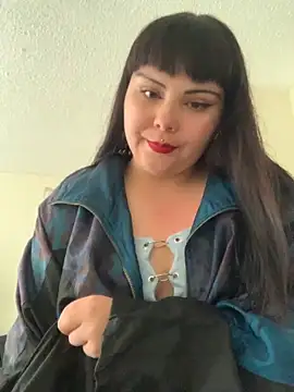 Yuliks  online show from November 2025 05:59:01 PM