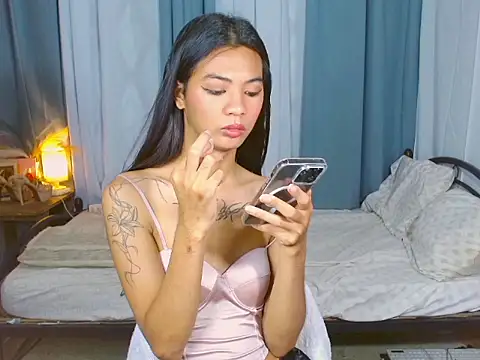 SamaraMillers online show from March 2026 07:15:01 AM