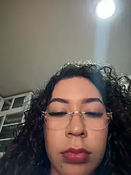Snapshot of VictoriaaRose chatting on June 2026 03:51:01 AM VictoriaaRose online show from June 2026 03:51:01 AM