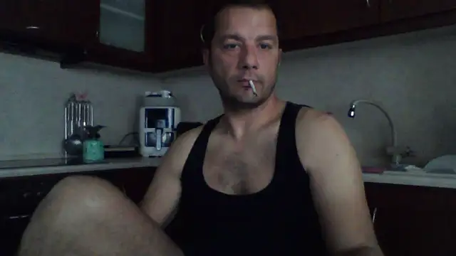 Snapshot of Billakos chatting on May 2026 07:25:01 AM Billakos online show from May 2026 07:25:01 AM