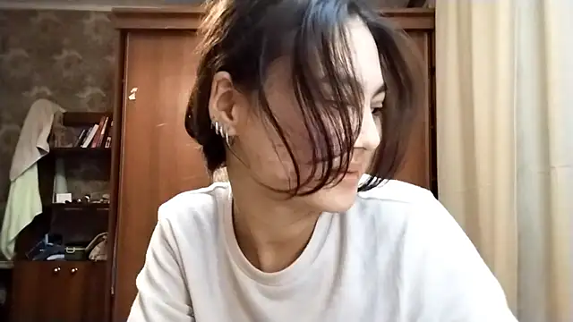 Snapshot of ArianeRandy chatting on November 2025 03:13:02 PM ArianeRandy online show from November 2025 03:13:02 PM