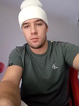 Snapshot of IPrince7 chatting on November 2025 06:01:01 PM IPrince7 online show from November 2025 06:01:01 PM