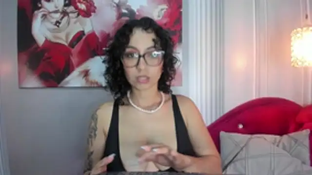 Snapshot of sarah_sluty chatting on February 2026 02:23:01 AM sarah sluty online show from February 2026 02:23:01 AM