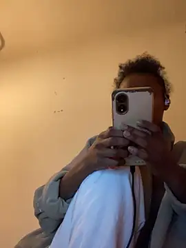    Hannah    online show from December 2025 10:04:02 PM