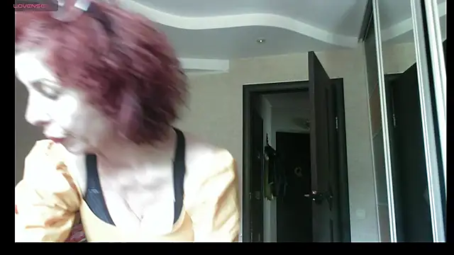 Kelly Flurr online show from June 2026 08:04:01 AM