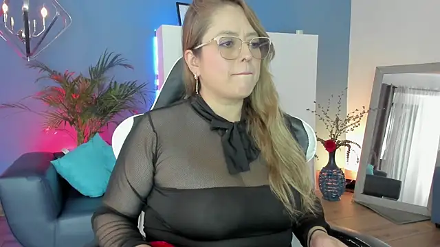 Snapshot of Anto_Thompson chatting on June 2026 08:00:01 PM Anto Thompson online show from June 2026 08:00:01 PM