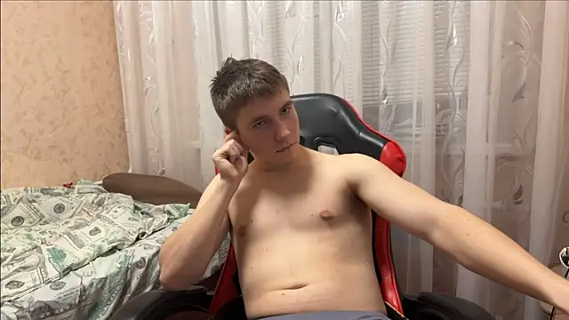 Snapshot of golden_flash chatting on December 2025 08:25:01 PM golden flash online show from December 2025 08:25:01 PM