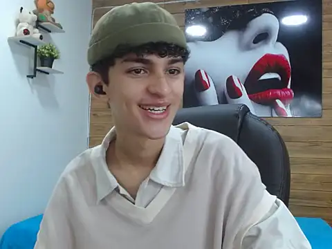 Michaelkoiv online show from December 2025 12:25:02 PM