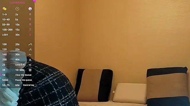 Snapshot of AlexaLurexx chatting on February 2026 02:09:01 PM AlexaLurexx online show from February 2026 02:09:01 PM