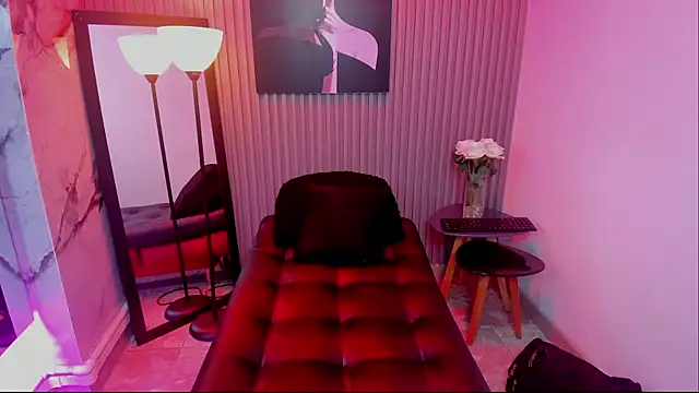 Snapshot of Violettacamss_69 chatting on December 2025 01:38:02 PM Violettacamss 69 online show from December 2025 01:38:02 PM