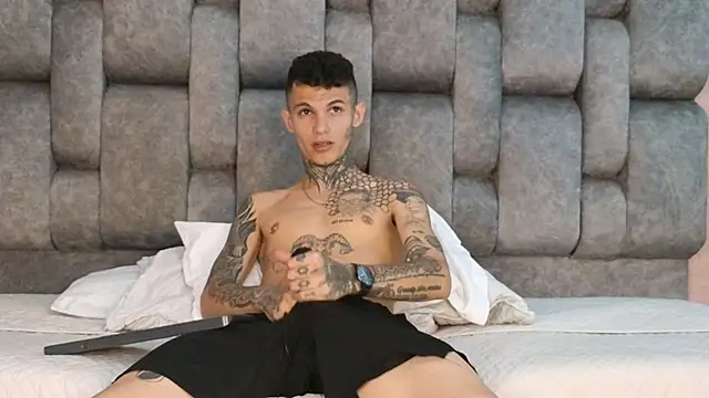 Snapshot of Paulo_527 chatting on July 2026 05:35:02 AM Paulo 527 online show from July 2026 05:35:02 AM