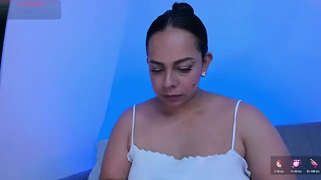 Snapshot of jimena_chic1 chatting on May 2026 08:04:02 PM jimena chic1 online show from May 2026 08:04:02 PM