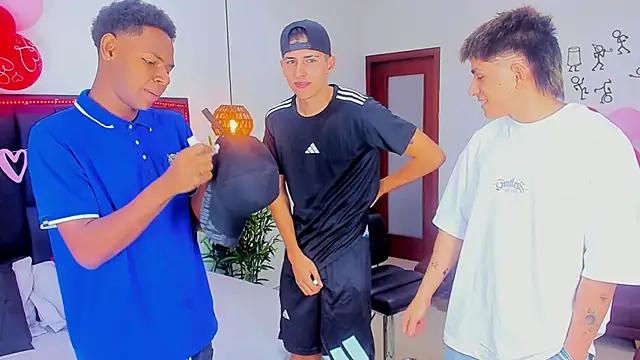 Snapshot of Crazy_porkys chatting on February 2026 07:20:02 PM Crazy porkys online show from February 2026 07:20:02 PM