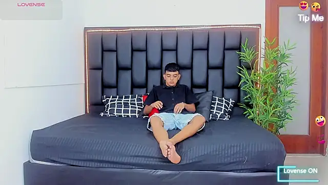 Crazy porkys online show from April 2026 06:55:01 PM