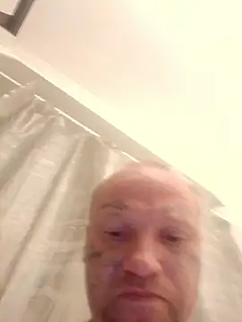 Snapshot of AstralPhase900 chatting on June 2026 10:36:02 AM AstralPhase900 online show from June 2026 10:36:02 AM
